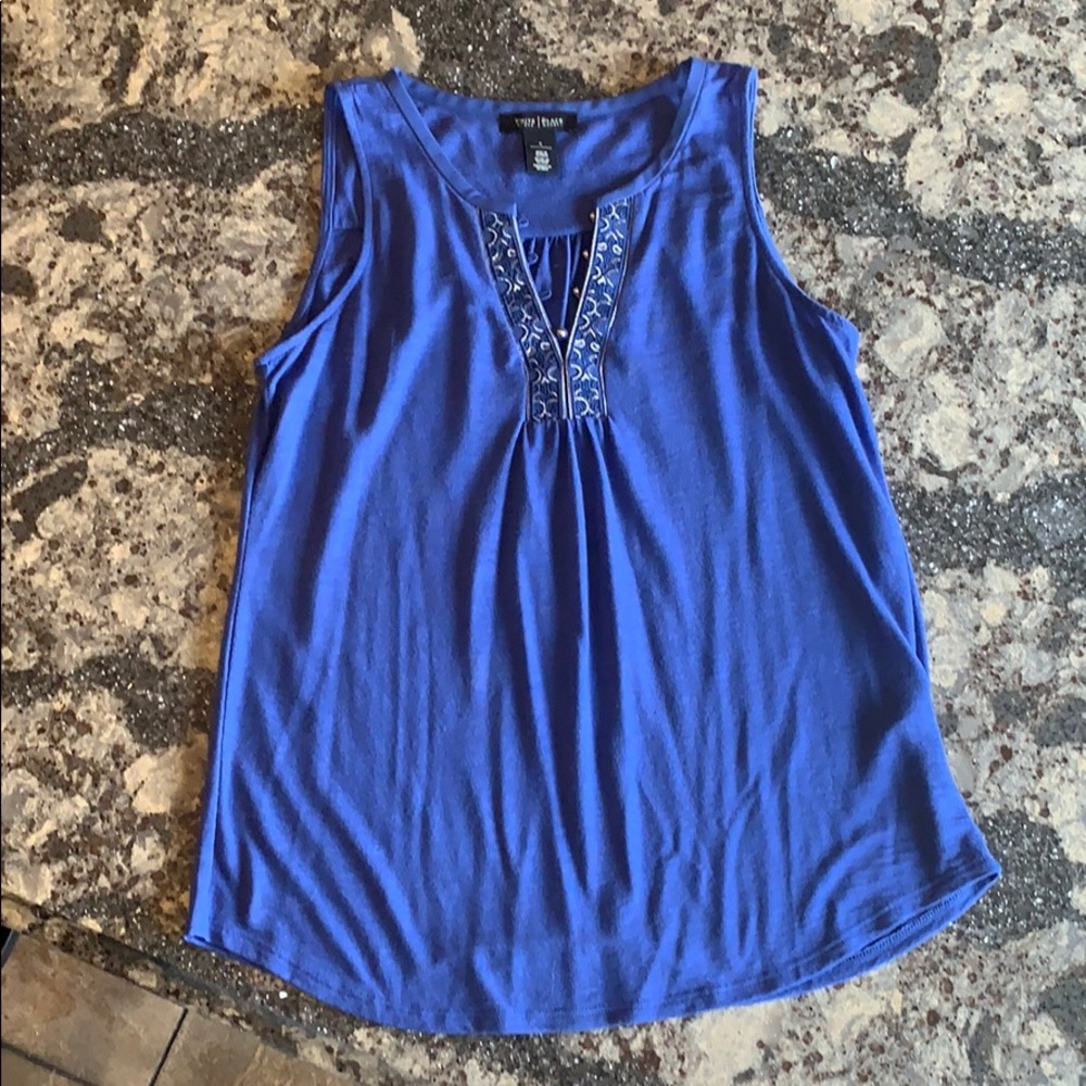 Sleeveless WHBM top